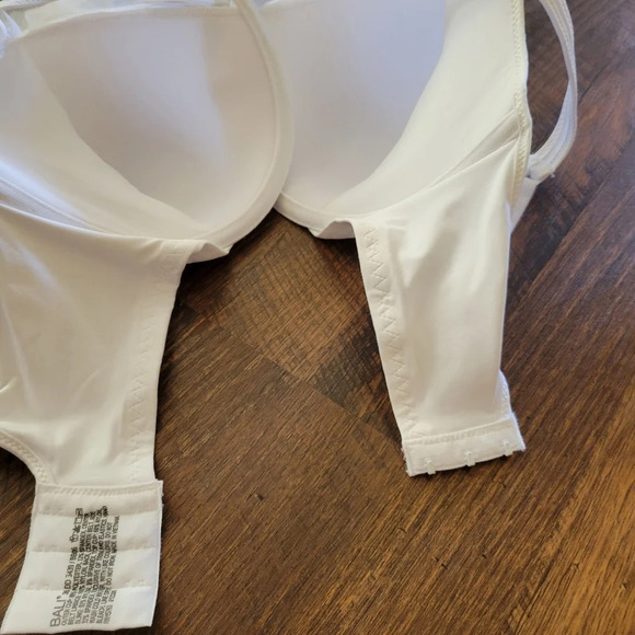 BALI 36DD White Light Coverage Underwire Bra - Picture 5 of 6